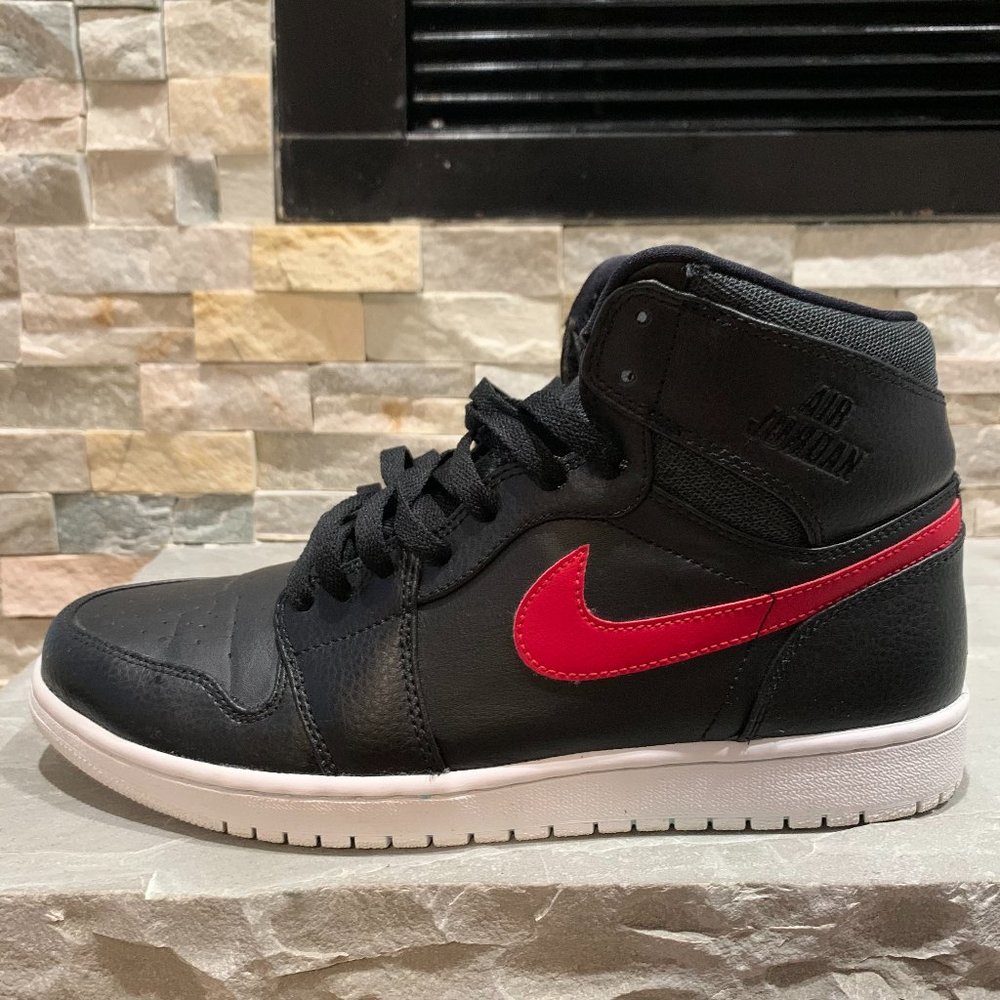 Nike Air Jordan 1 Retro High Rare Air Bred